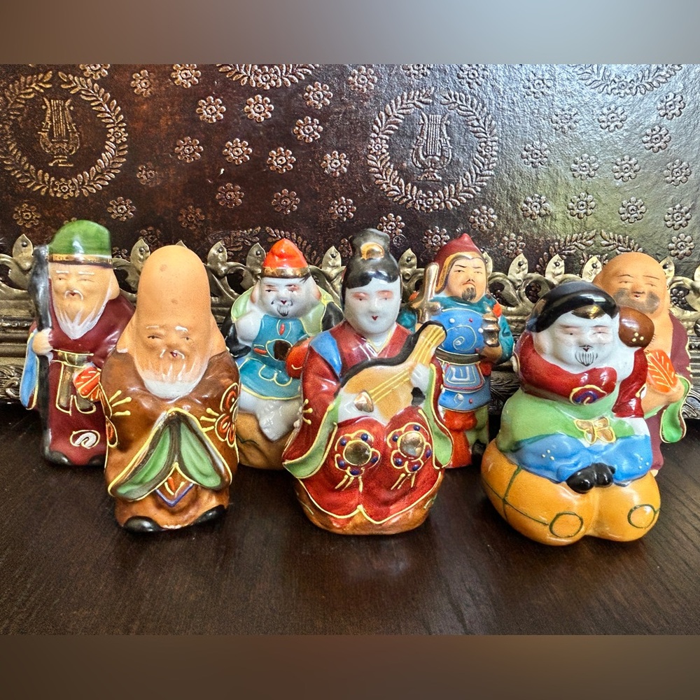 Vintage KUTANI Satsuma Art Moriage Set of Seven 7 Lucky Immortals Gods